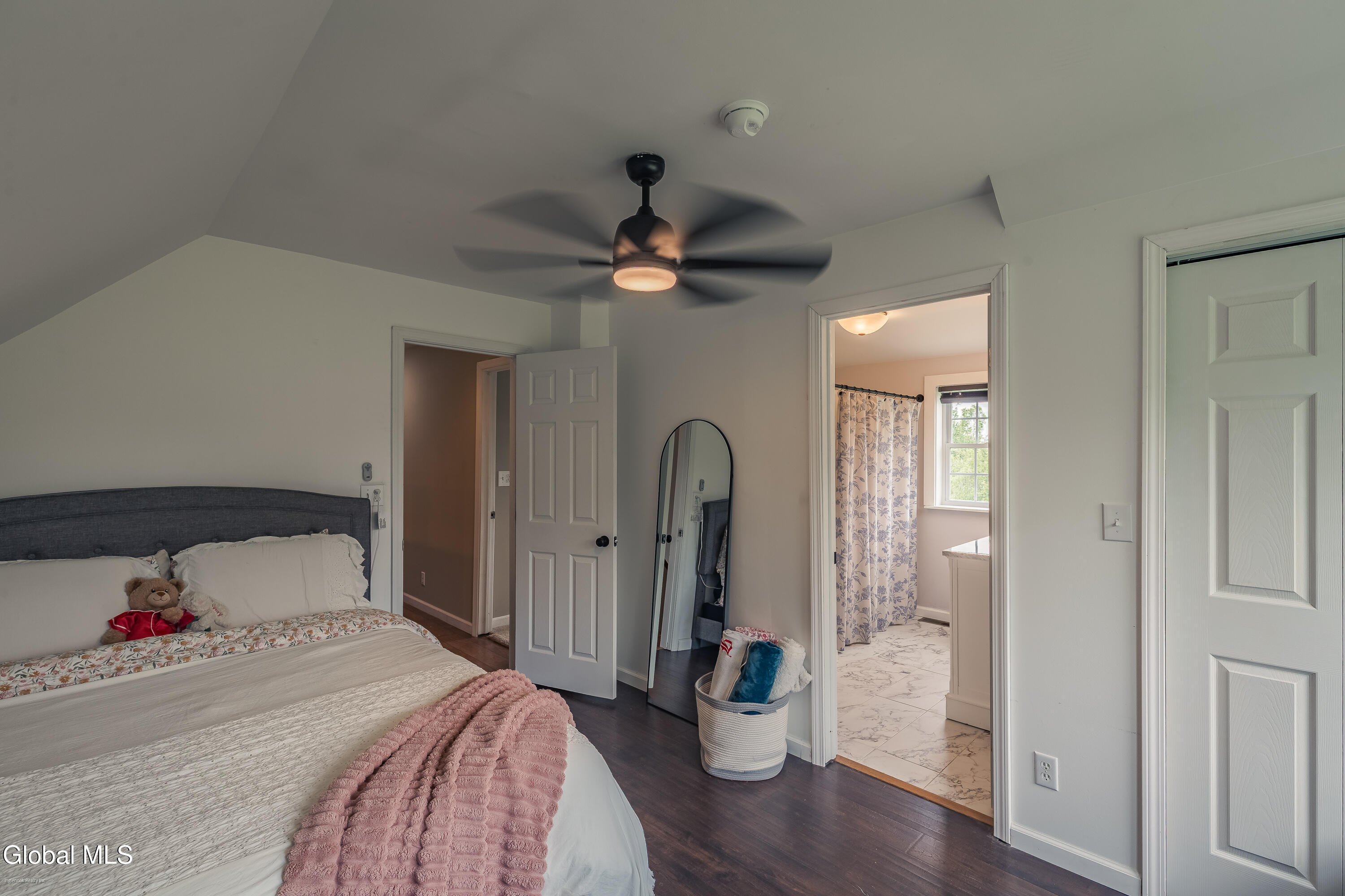 329 Severine Lane Glen NY 12072