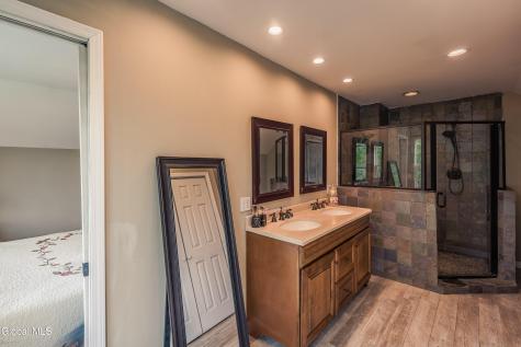 329 Severine Lane Glen NY 12072
