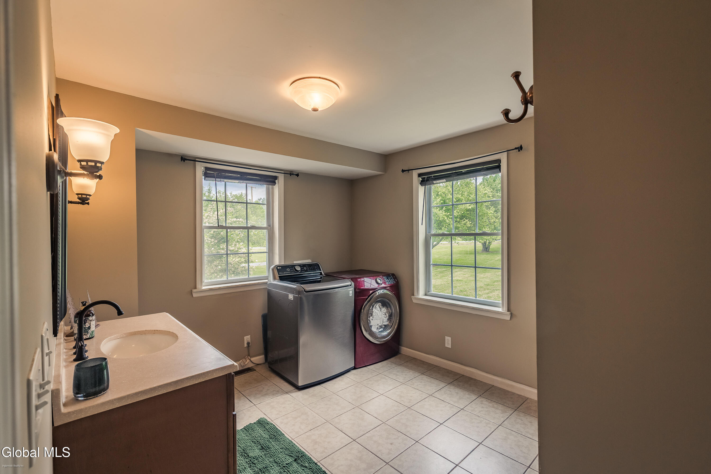 329 Severine Lane Glen NY 12072