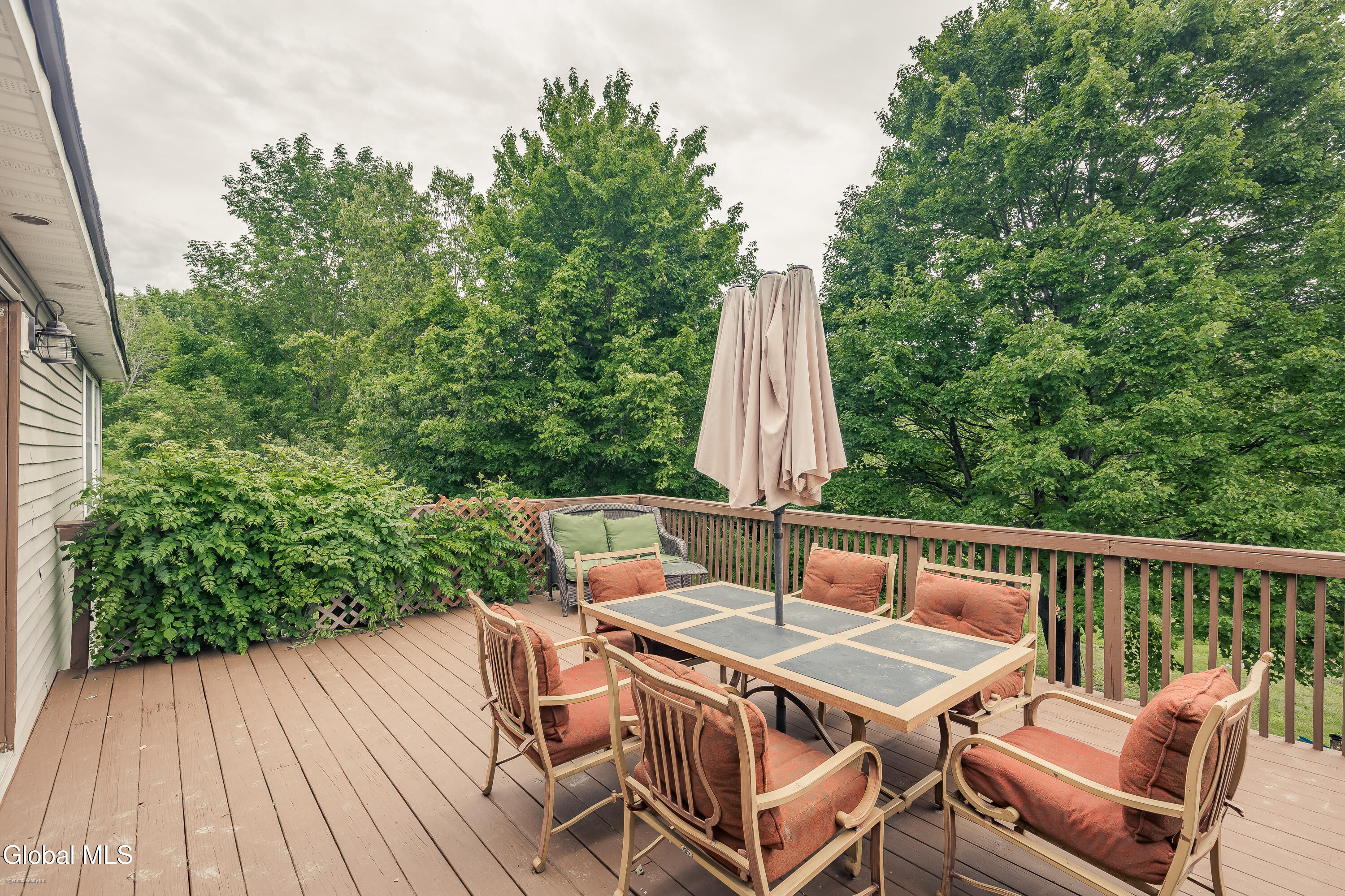 329 Severine Lane Glen NY 12072