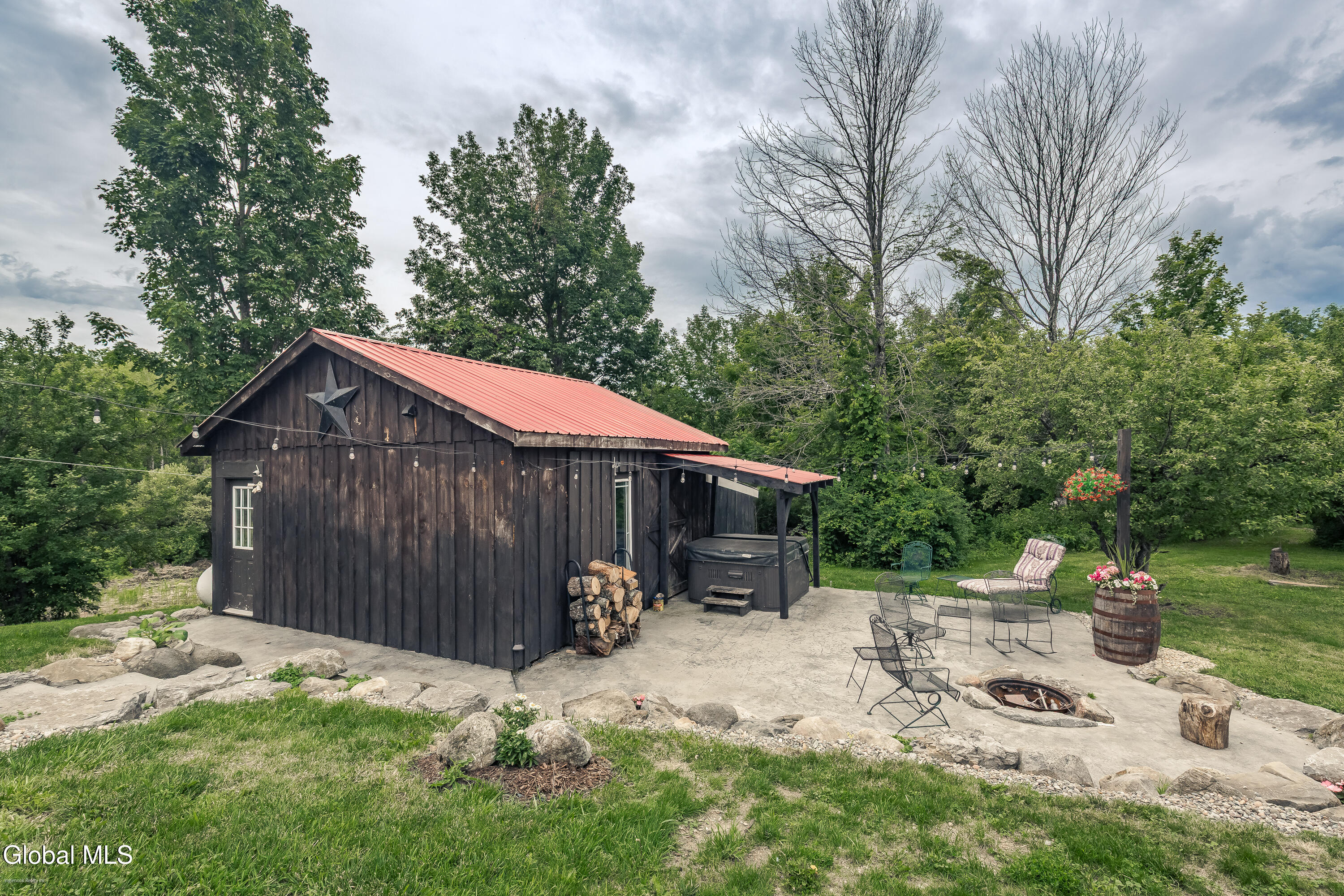 329 Severine Lane Glen NY 12072