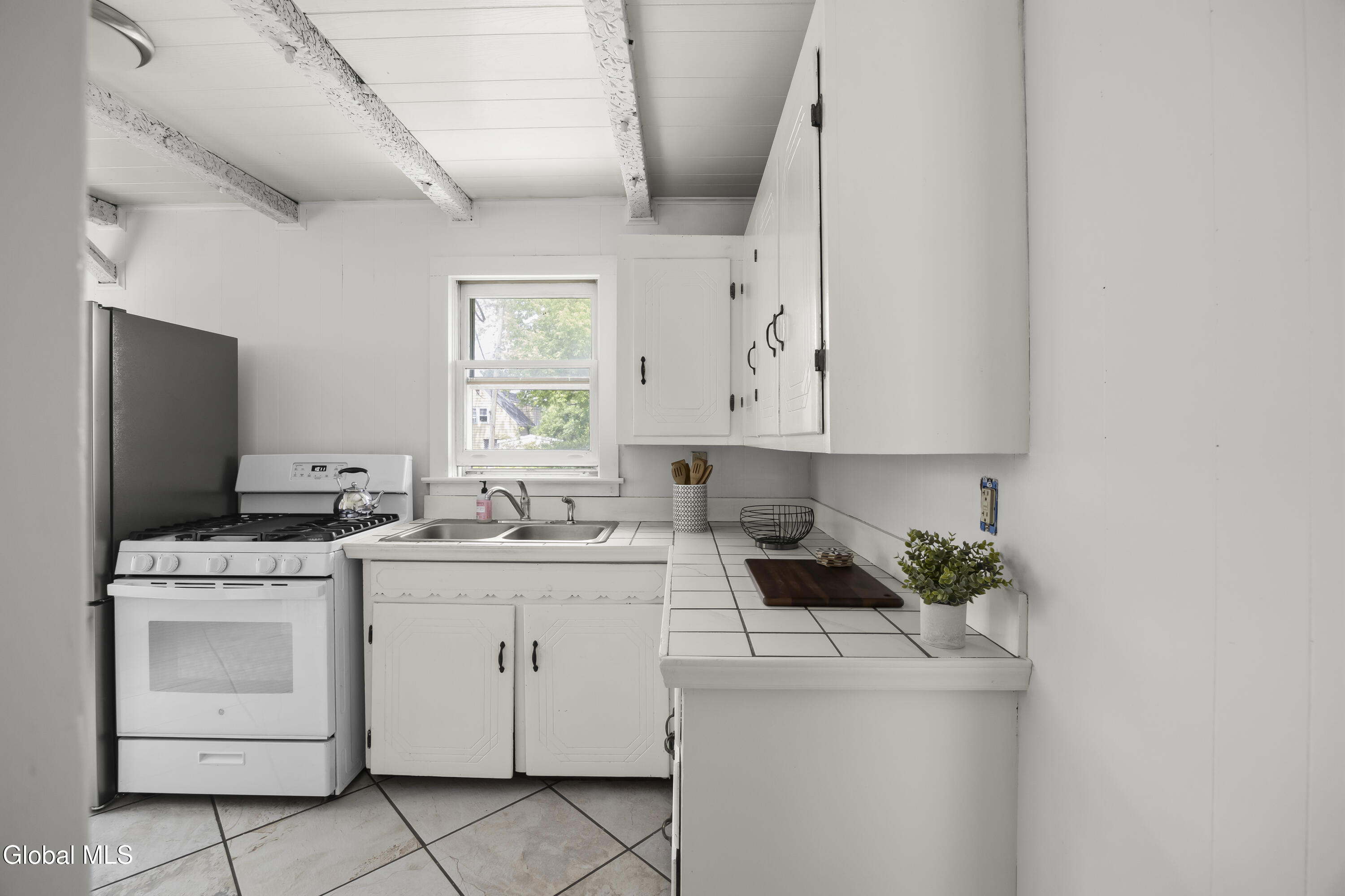 60 Milo Street Hudson NY 12534