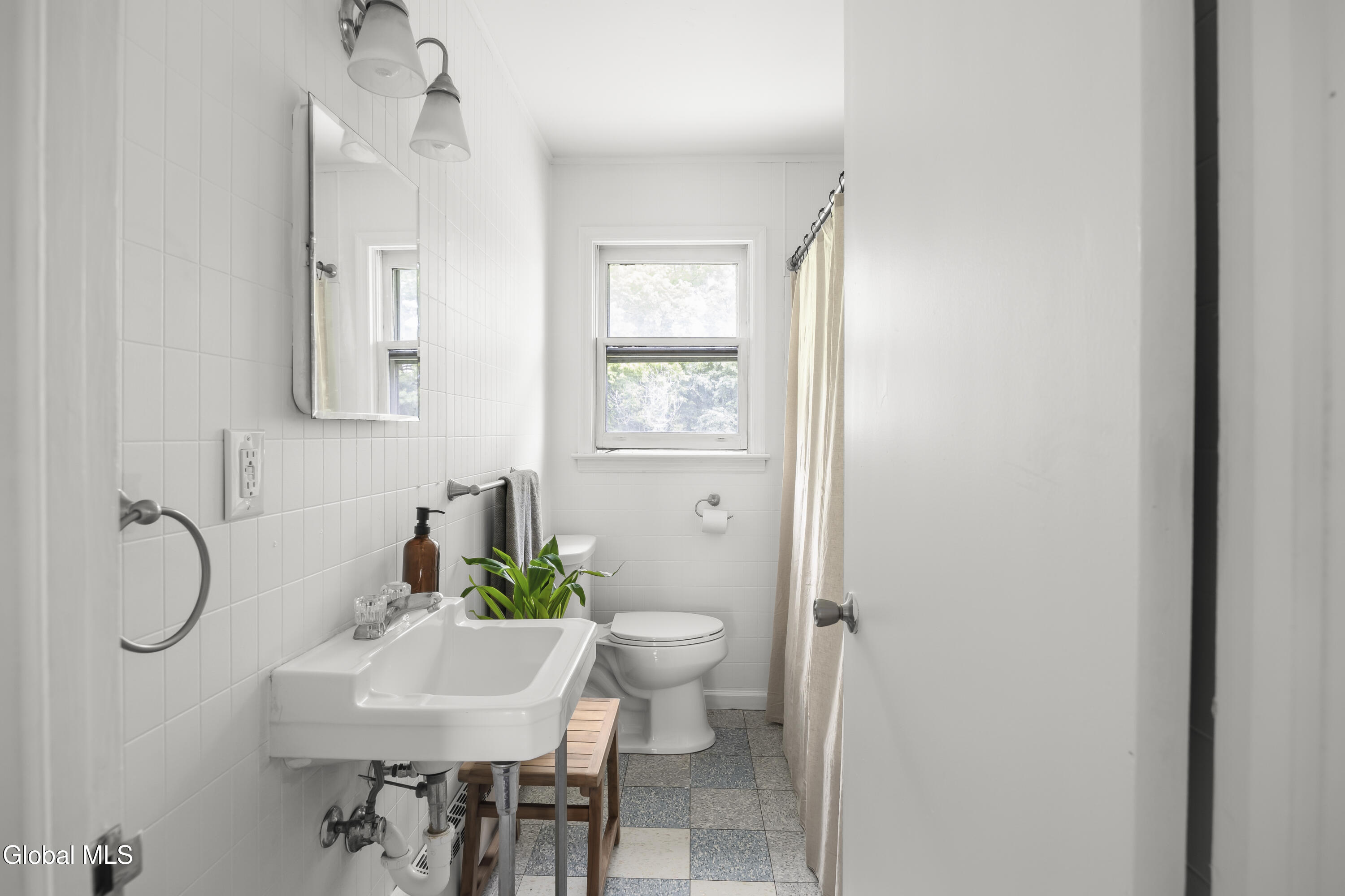 60 Milo Street Hudson NY 12534
