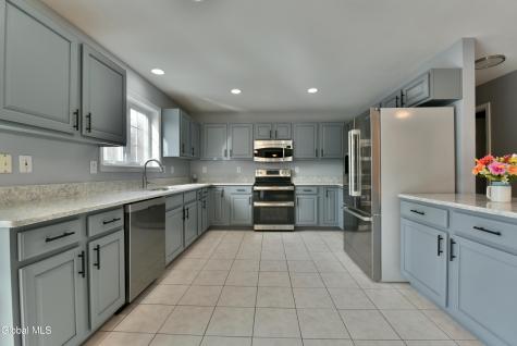 3 Moreland Drive Mechanicville NY 12118