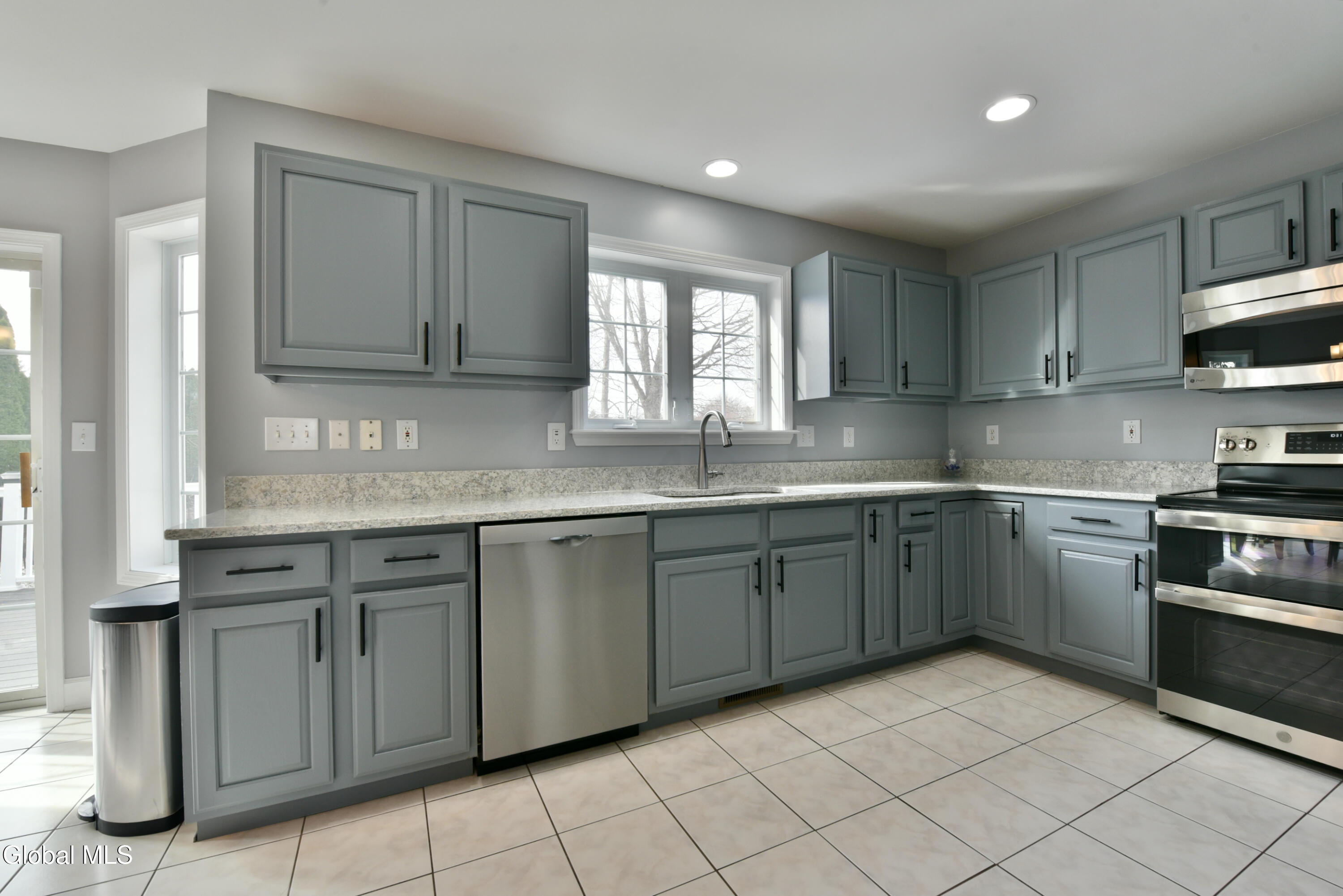 3 Moreland Drive Mechanicville NY 12118