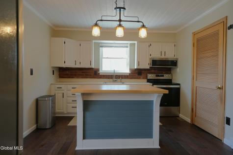 301 Bemis Road Mayfield NY 12078