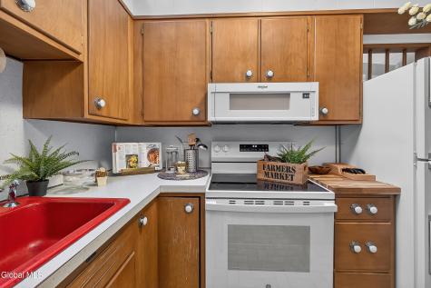 6 John David Lane Albany NY 12208