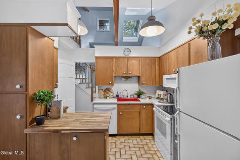 6 John David Lane Albany NY 12208
