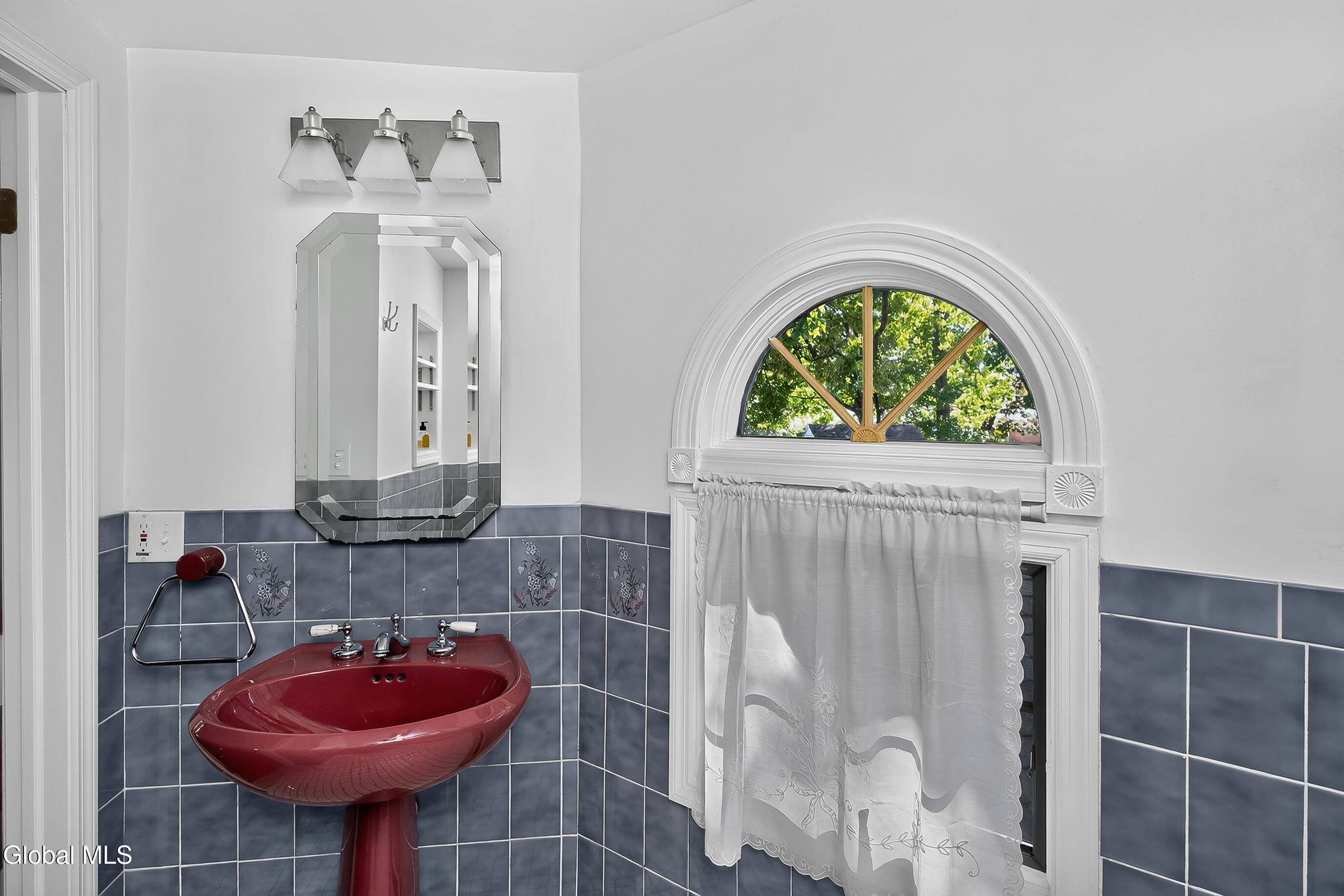 6 John David Lane Albany NY 12208