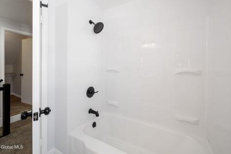 152 Chiswell Road Schenectady NY 12304