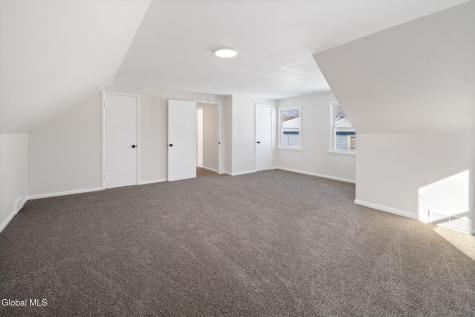 152 Chiswell Road Schenectady NY 12304