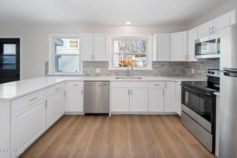 152 Chiswell Road Schenectady NY 12304