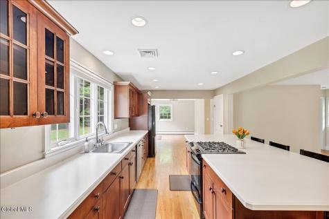 54 Cold Springs Road Troy NY 12180