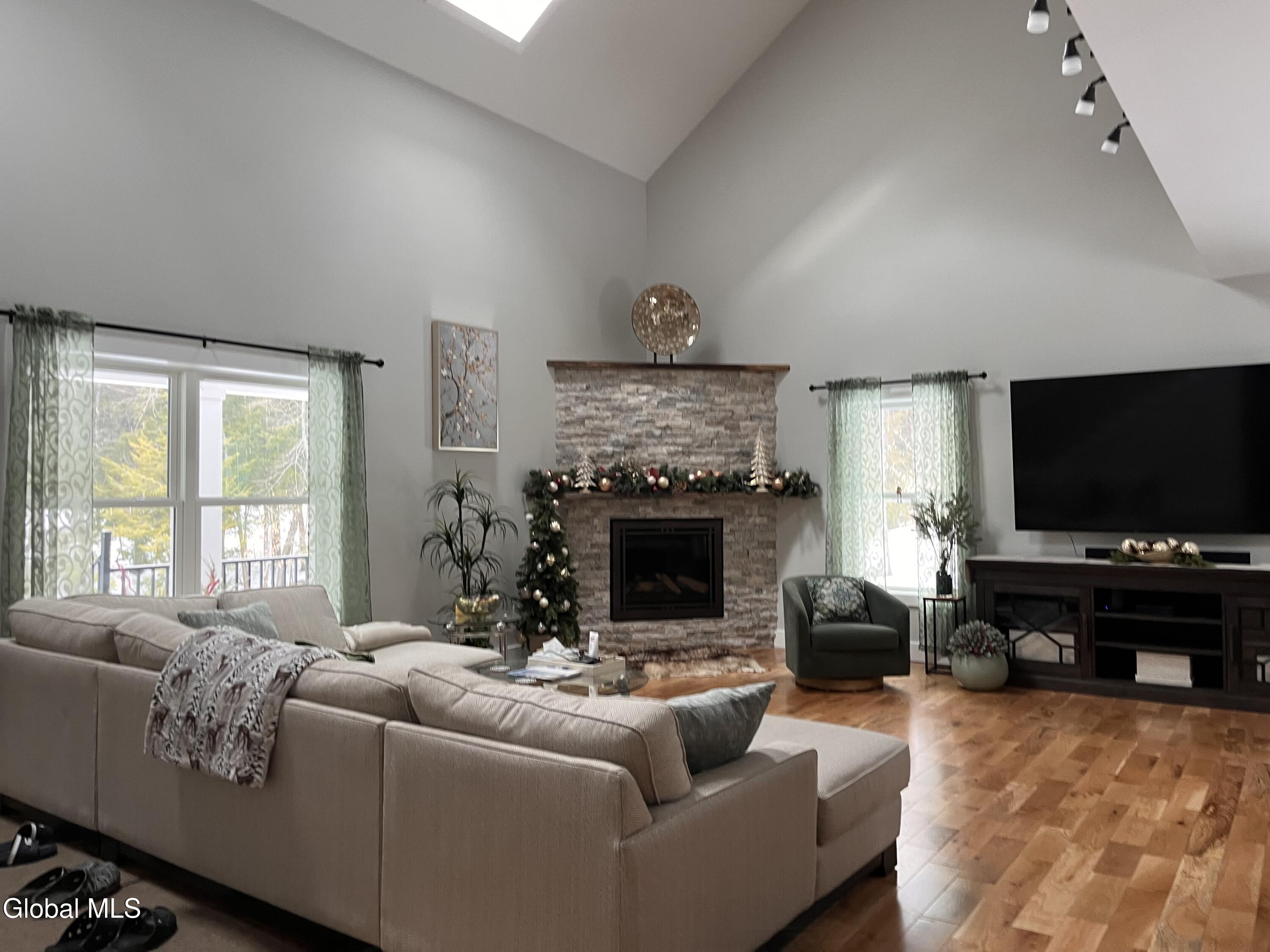 41 Moffitt Road Chestertown NY 12817