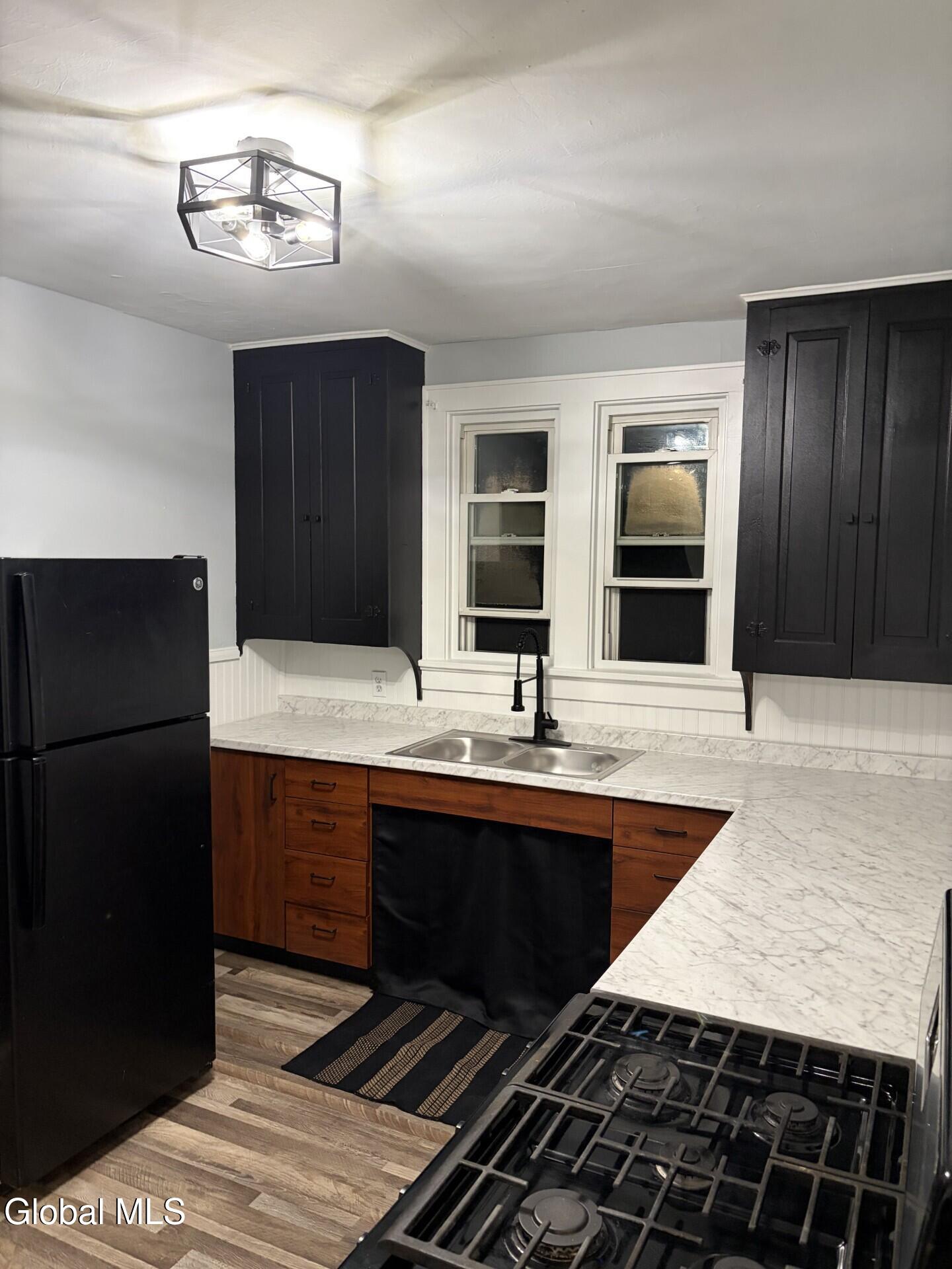 52 Wilkes Avenue Amsterdam NY 12010