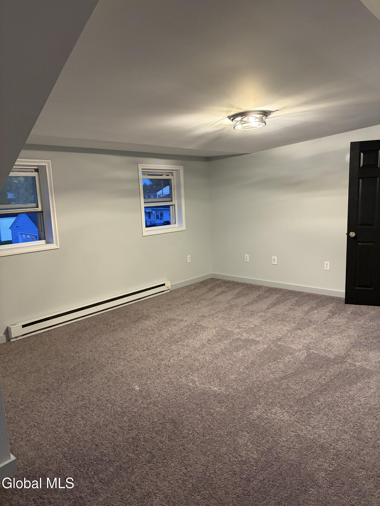 52 Wilkes Avenue Amsterdam NY 12010