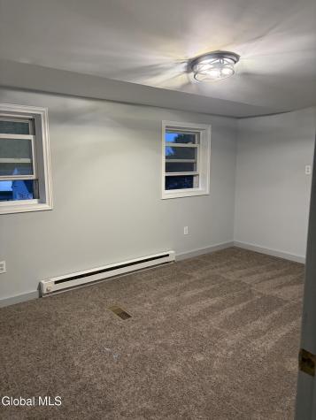 52 Wilkes Avenue Amsterdam NY 12010
