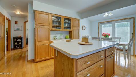 17 Woodrow Road Amsterdam NY 12010