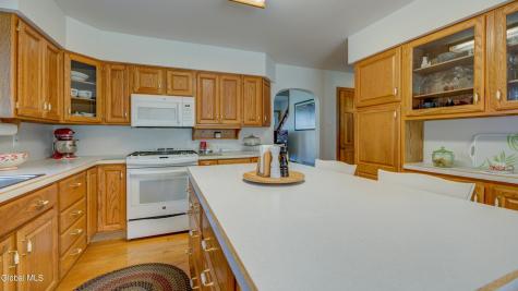 17 Woodrow Road Amsterdam NY 12010