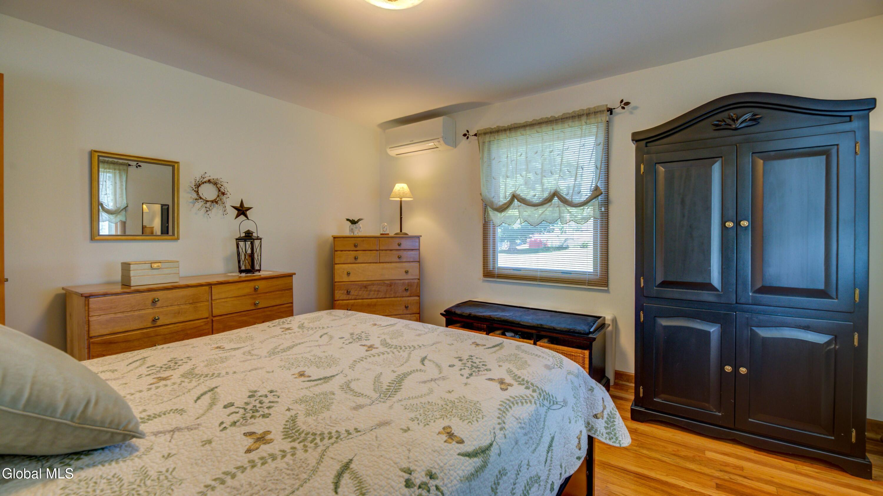 17 Woodrow Road Amsterdam NY 12010