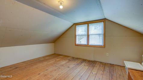 17 Woodrow Road Amsterdam NY 12010