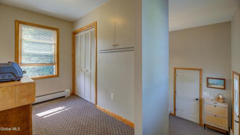 17 Woodrow Road Amsterdam NY 12010