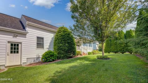 17 Woodrow Road Amsterdam NY 12010