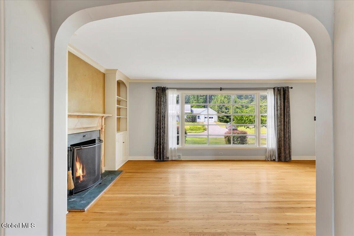 12 Brookside Drive Delmar NY 12054