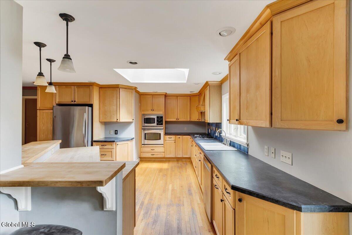 12 Brookside Drive Delmar NY 12054
