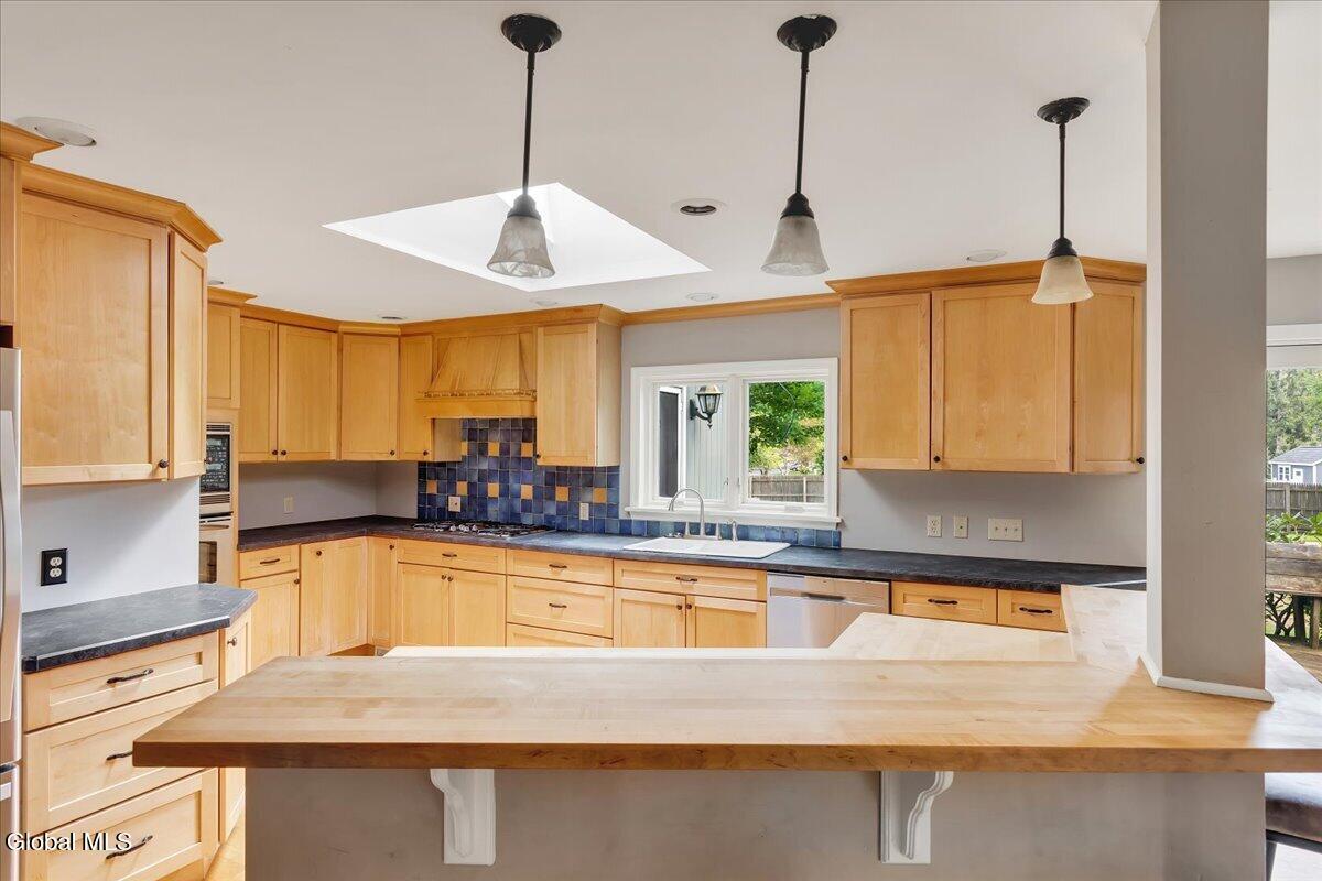 12 Brookside Drive Delmar NY 12054