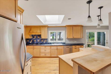 12 Brookside Drive Delmar NY 12054