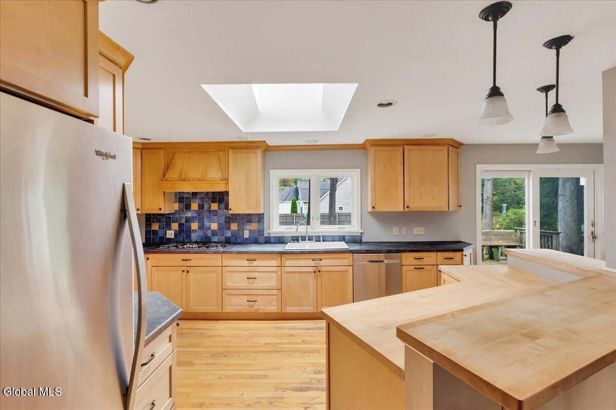 12 Brookside Drive Delmar NY 12054