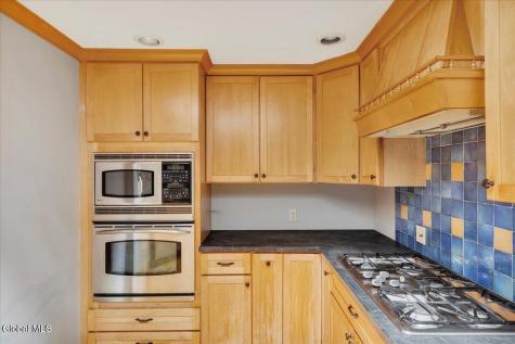 12 Brookside Drive Delmar NY 12054
