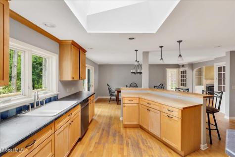 12 Brookside Drive Delmar NY 12054