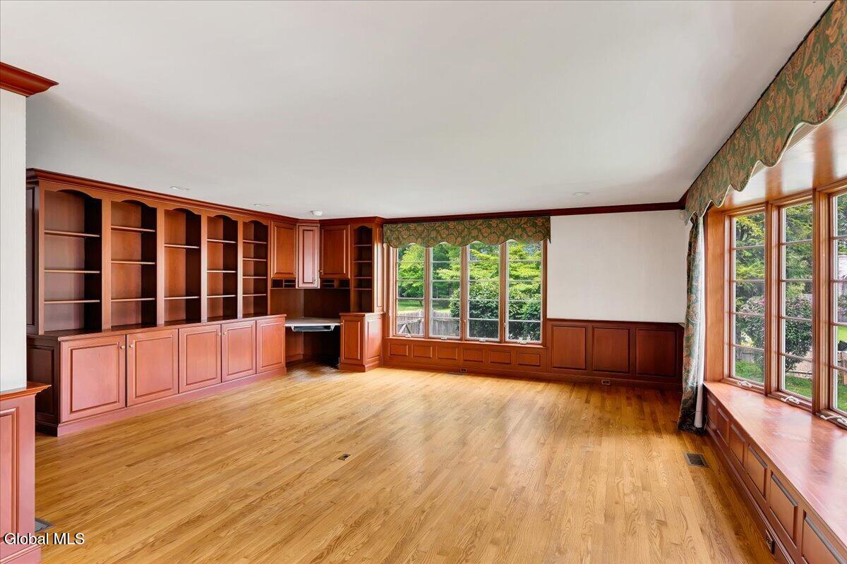 12 Brookside Drive Delmar NY 12054