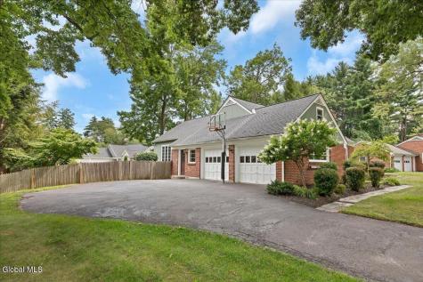 12 Brookside Drive Delmar NY 12054