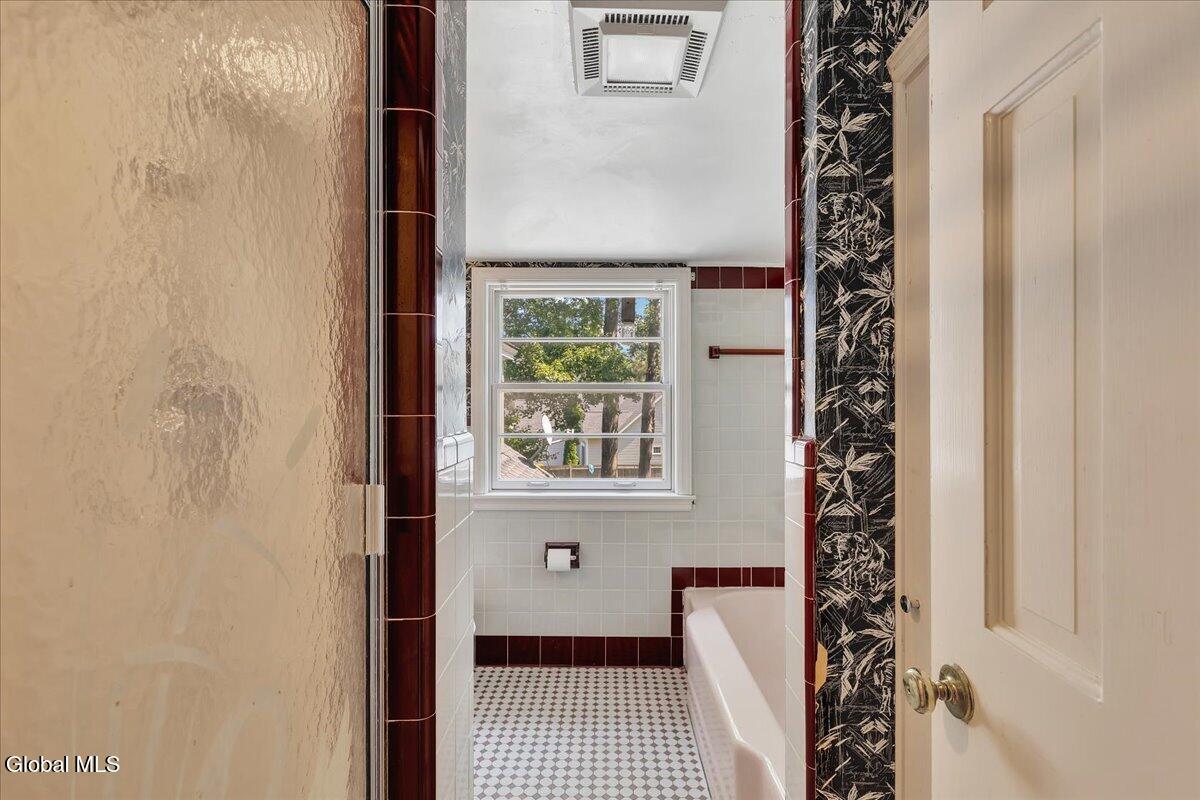 12 Brookside Drive Delmar NY 12054