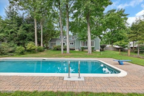 12 Brookside Drive Delmar NY 12054