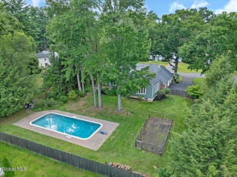 12 Brookside Drive Delmar NY 12054