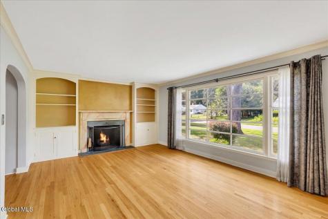 12 Brookside Drive Delmar NY 12054
