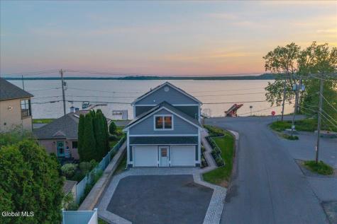 1316 New York 9p Saratoga NY 12866