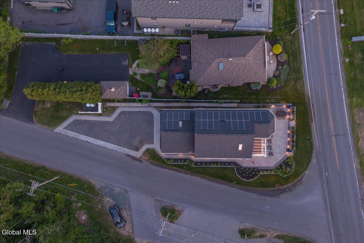 1316 New York 9p Saratoga NY 12866