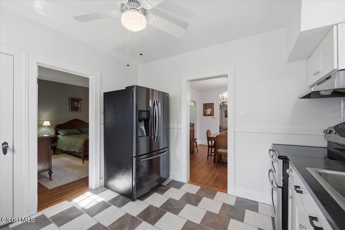 51 Edgecomb Street Albany NY 12209