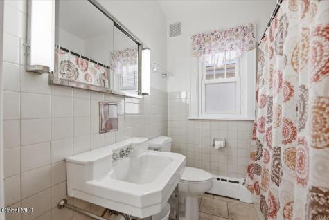 51 Edgecomb Street Albany NY 12209
