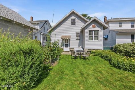 51 Edgecomb Street Albany NY 12209