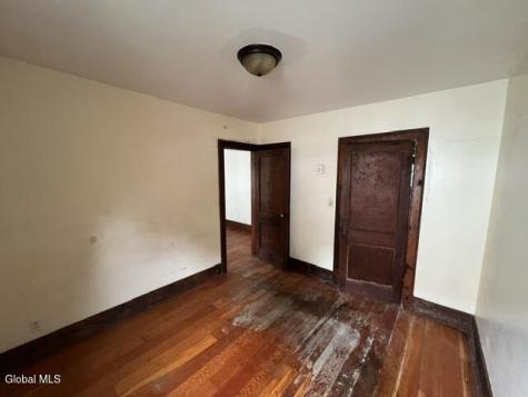 598 Feura Bush Road Glenmont NY 12077