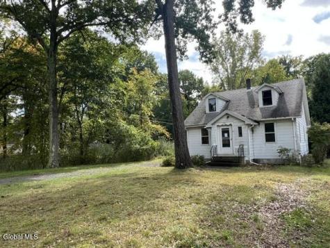 598 Feura Bush Road Glenmont NY 12077