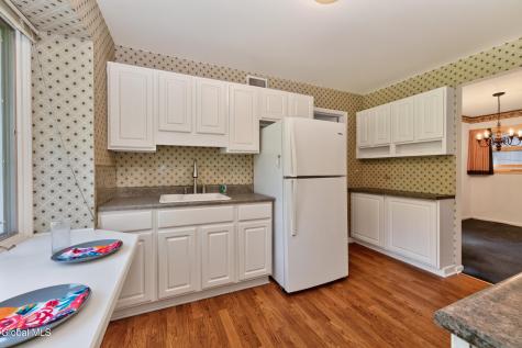 82 Salisbury Road Delmar NY 12054