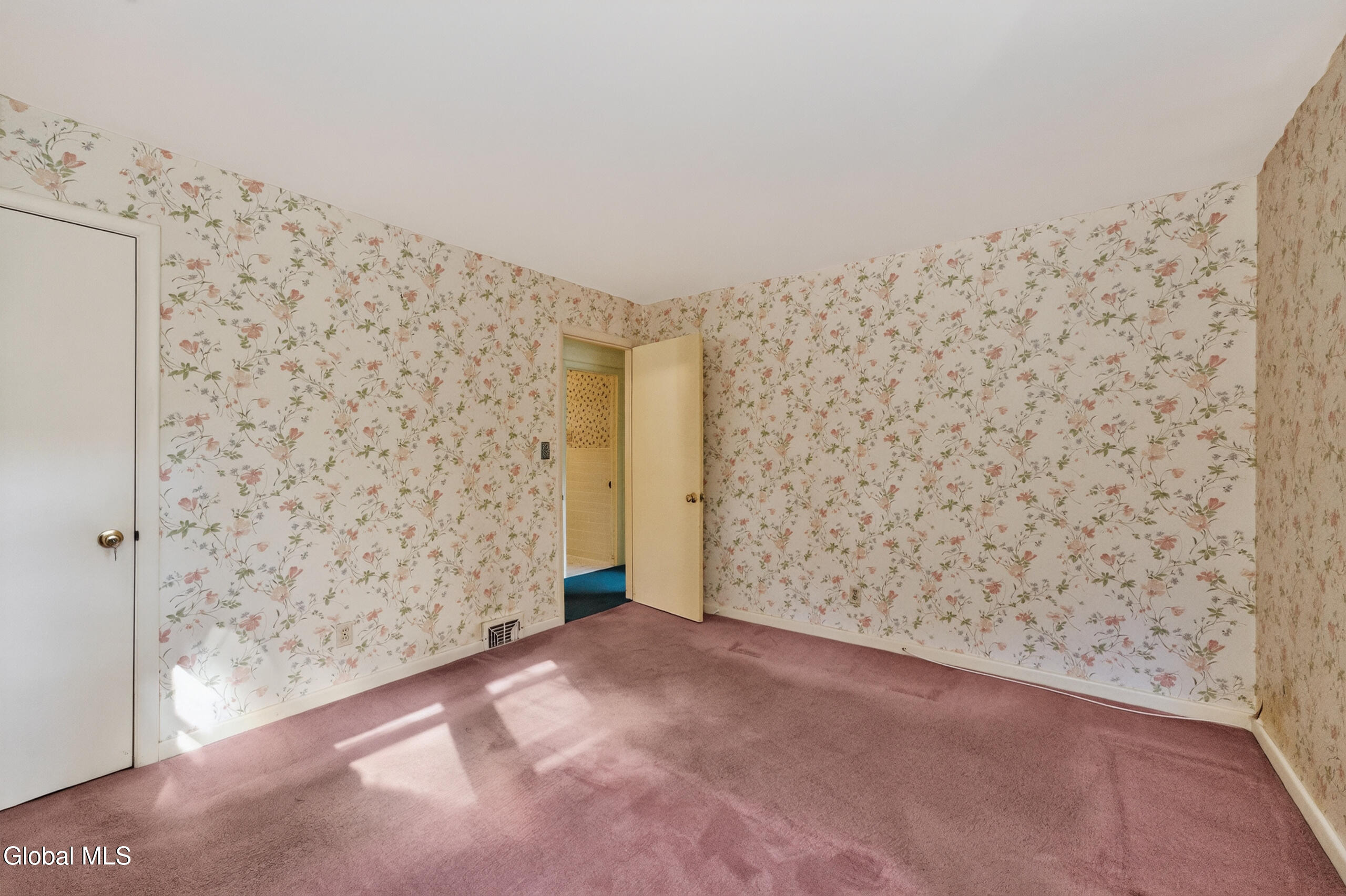 82 Salisbury Road Delmar NY 12054