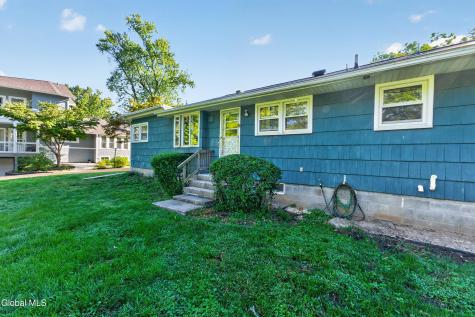 82 Salisbury Road Delmar NY 12054